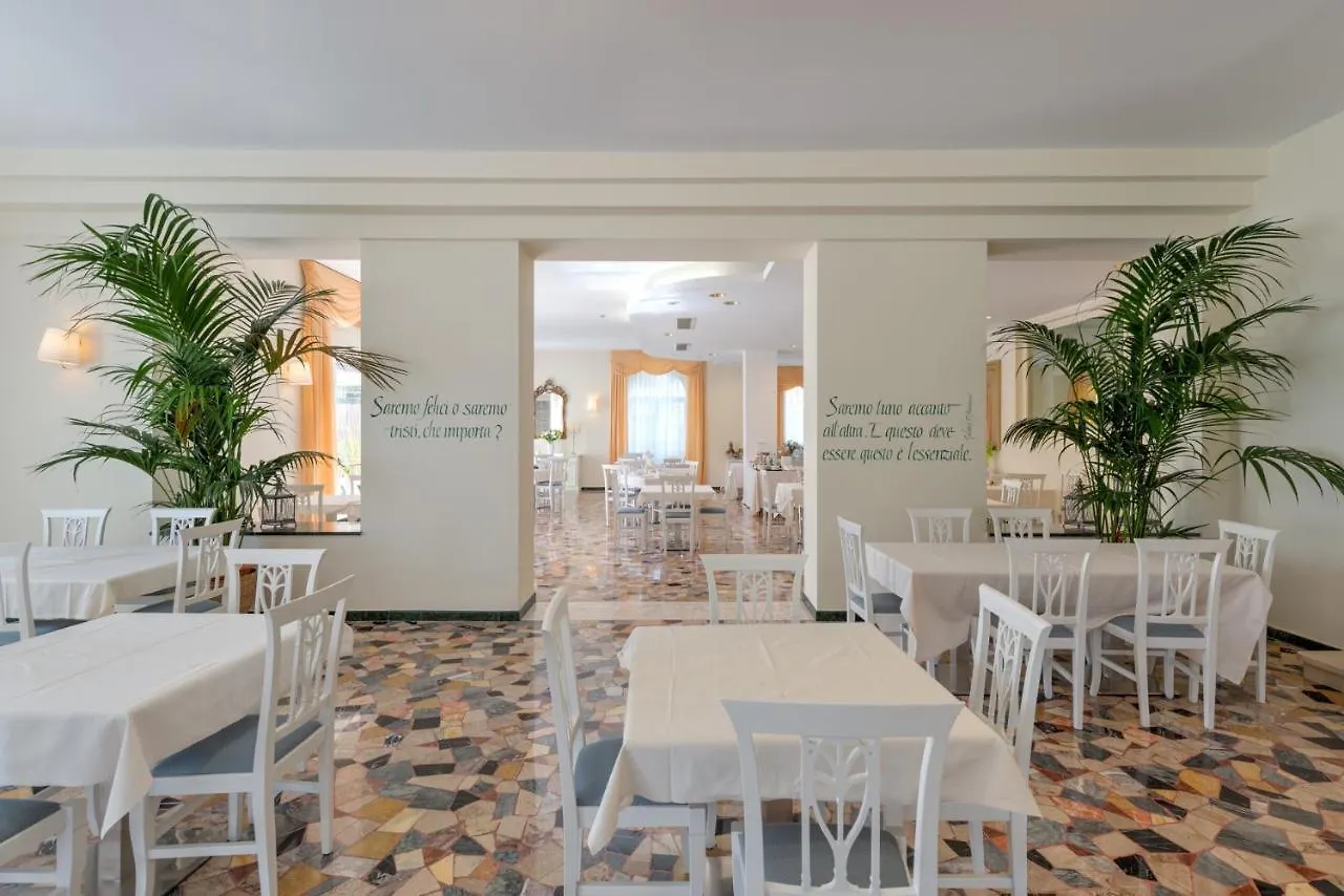 Hotel Galeazzi Gardone Riviera 4*,  Italy