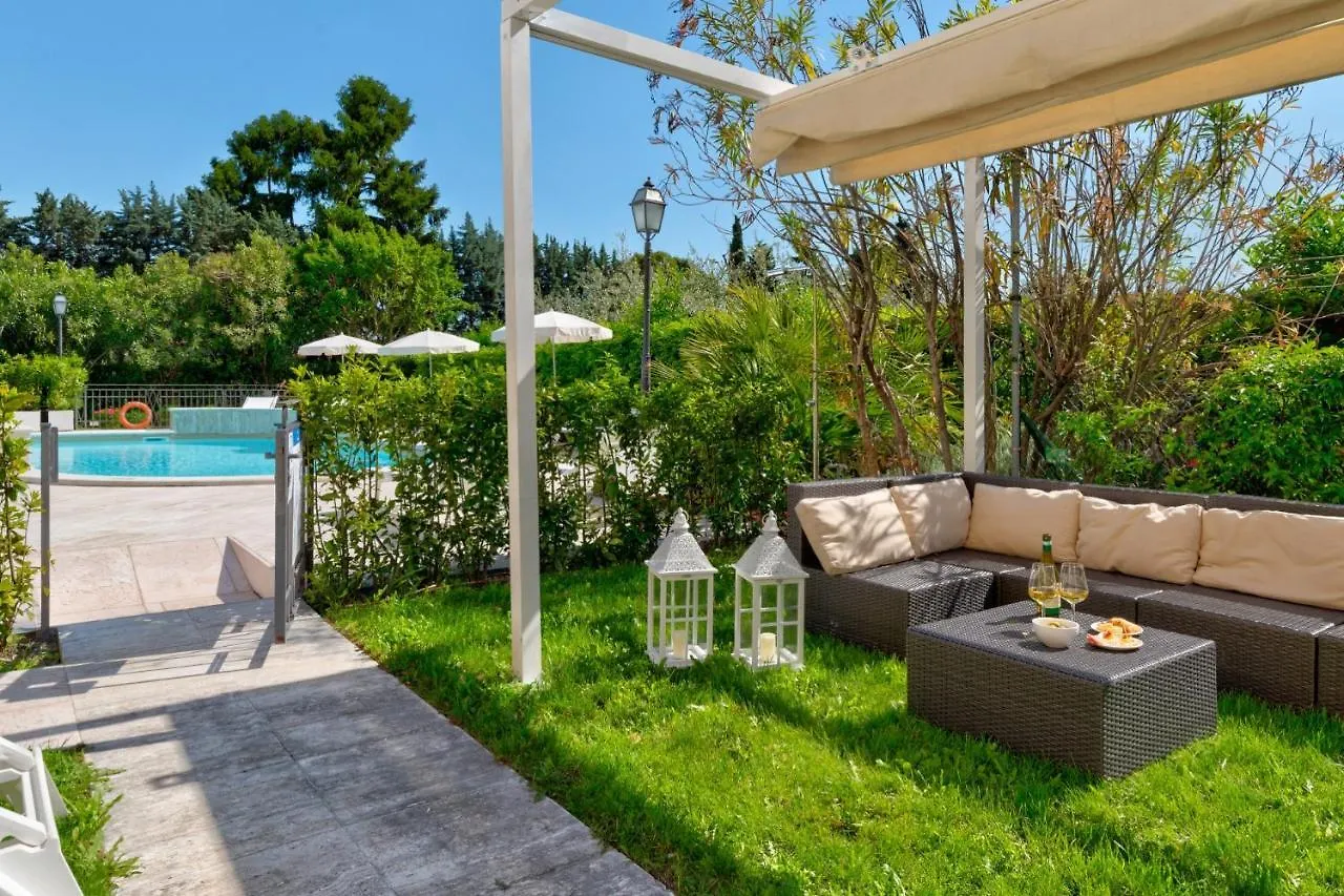 Hotel Galeazzi Gardone Riviera 4*,